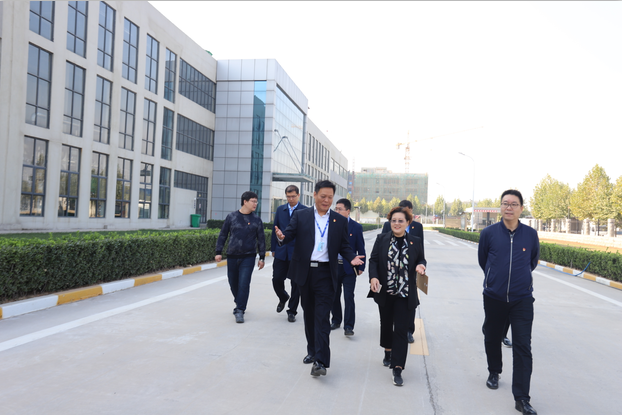 鄭州二七區(qū)委組織部常務(wù)副部長王波一行 蒞臨我公司考察指導(dǎo)黨建工作