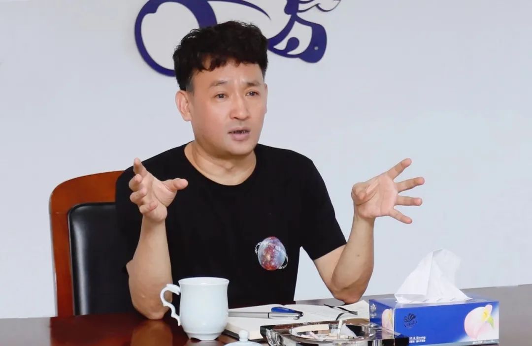 凝心聚力·贏創(chuàng)未來 | 花花牛乳業(yè)集團召開營銷、養(yǎng)殖及飼料經(jīng)營工作會議