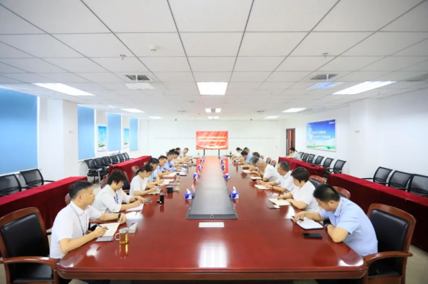 河南花花牛乳業(yè)集團(tuán)召開群眾身邊不正之風(fēng)和腐敗問題集中整治工作推進(jìn)會(huì)